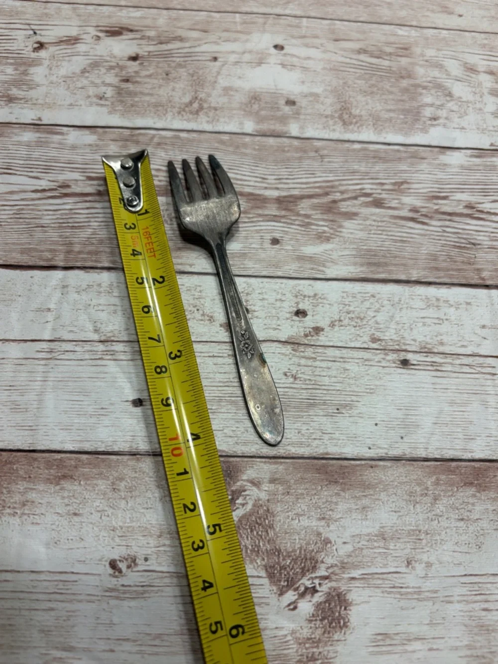 Vintage Oneida Tudor Plate Oneida Community Silver-Tone Floral Handle Baby Fork